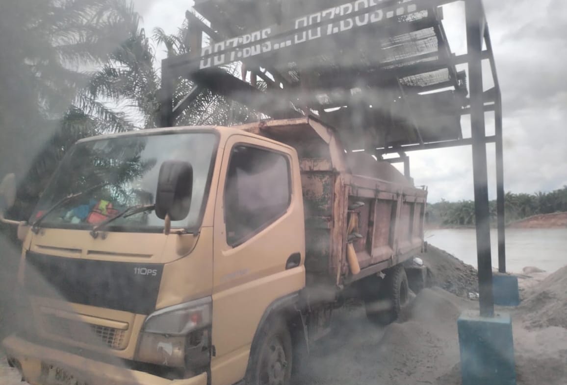 Tambang Pasir Diduga Ilegal di Desa Perdagangan II Simalungun Bebas Beroperasi